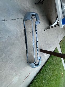 Bumper front Toyota Tacoma 2016 al2023