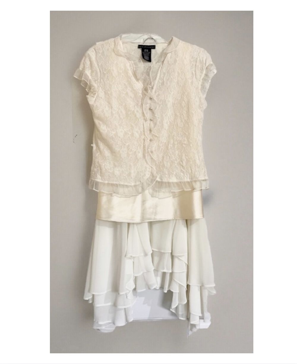 Vintage Tea Party Style Cottage Style Flapper Style 3 Piece Layered Lace Silky Satin Look Button Top Asymmetrical Skirt Flowy Ivory So adorable! T