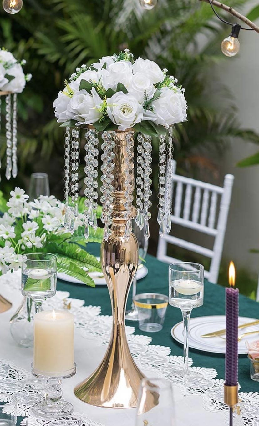 Crystal Flower Chandelier Centrepiece with Flower Arrangement