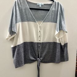 Size Large She & sky Blouse 