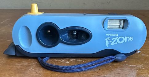 Vintage POLAROID i-Zone Instant Pocket Film Convertible Camera w/ Flash Blue
