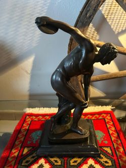Escultura discóbolo de miron bronce pesado antiguo 15 plg
