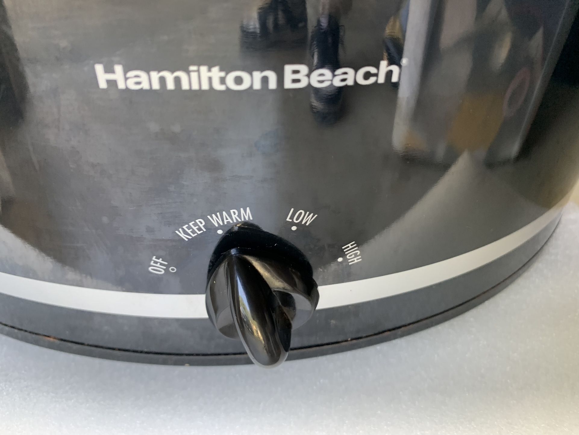 Hamilton Beach Slow Cooker, Extra-Large Capacity, Serves 10+, 8 Quarts, Black, 33185  Hardly ever used.  Asking price is $35.00  Pick up in Powder Spr