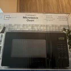 Brand New Never Used Microwave