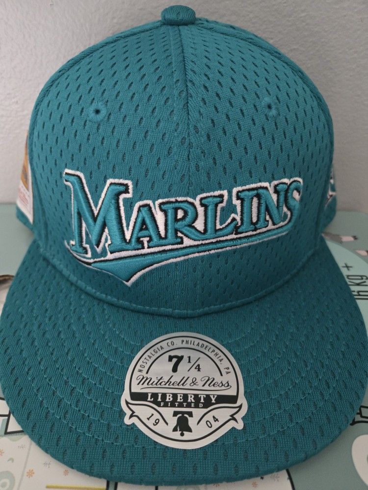 Florida Marlins Fitted Hat