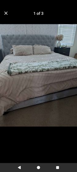King Bed Fram WITH Mattress!