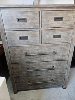 Dresser