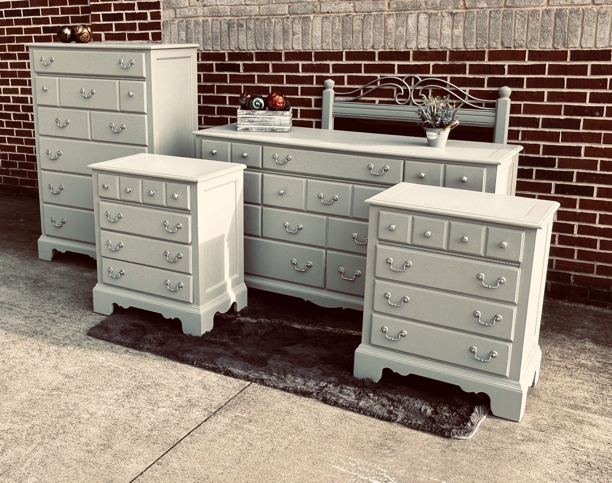 Gorgeous Bedroom Set