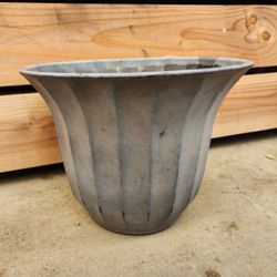 Planter Pot Container Plant Plastic - 16" Wide 12" Tall