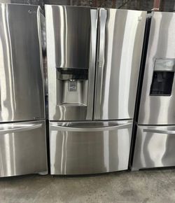LG French Door Stainless Steel Fridge with Ice Maker