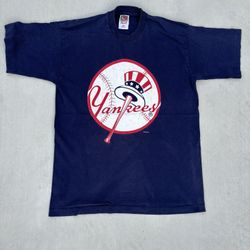 Navy blue vintage 90s New York Yankees baseball tee sportswear size Medium 