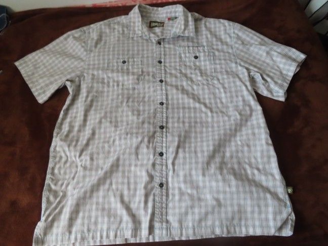 Howler Bros Mens Shirt 2XL tan white grey  Plaid Button Up Pockets Poly Cotton