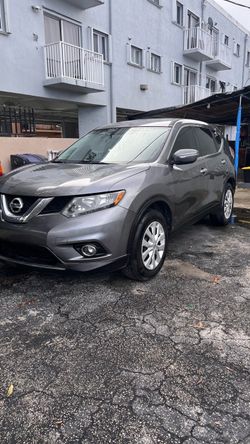 Nissan Rogue 2015 con sistema AWD (tracción en las 4 ruedas),