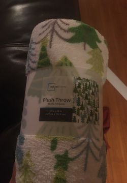 Plush throw