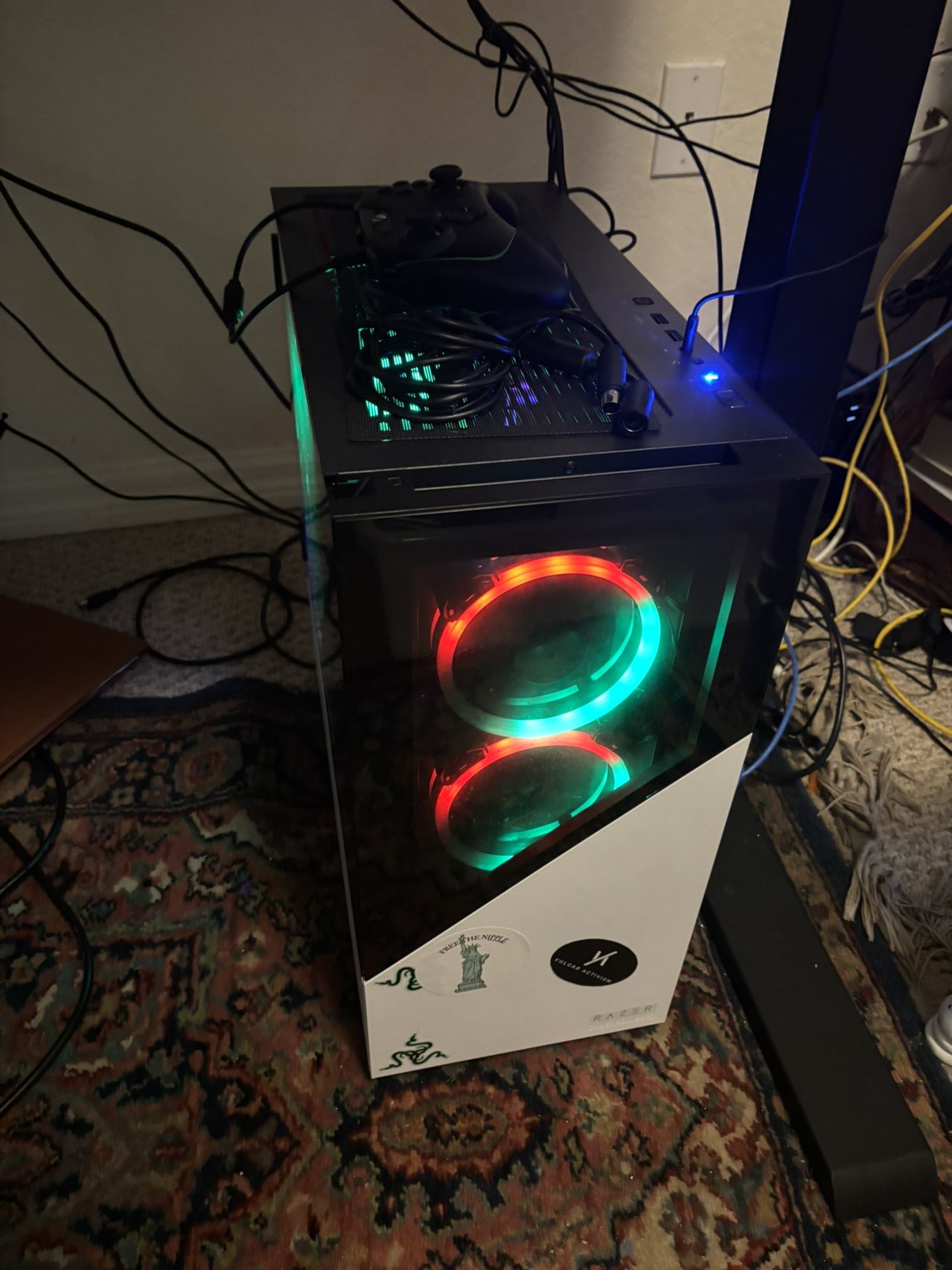 CYBERPOWERPC nvidia geforce 3070 Graphics Card 16 Or 32gb Of RAM (I  Can Upgrade If You Want..) Office Chairs For Sale Also FYI