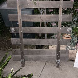 Puerta Para Carro De Redilas $25