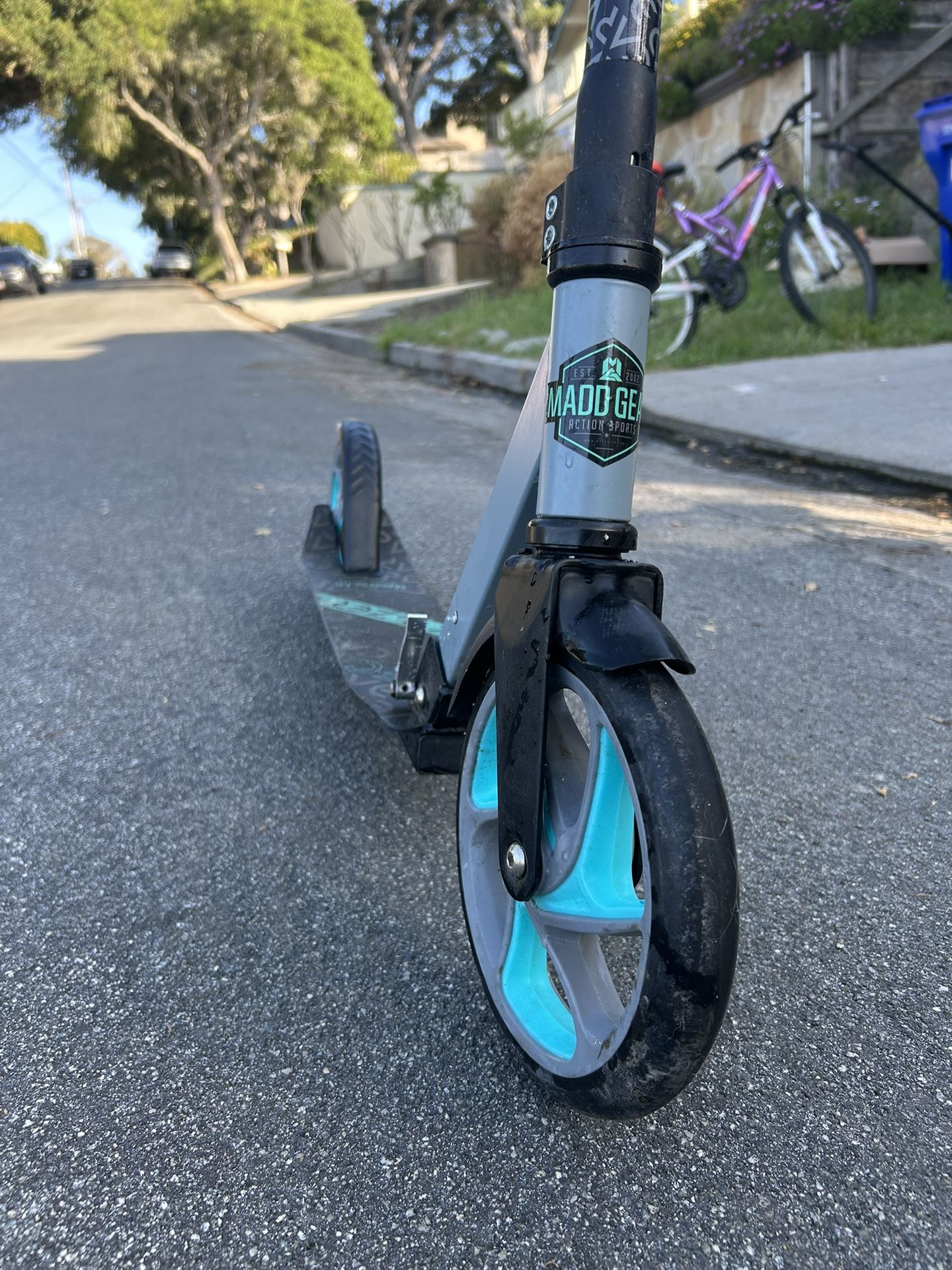 Teal Madd Gear Scooter