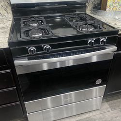 Gas Stove And Double Oven And microwave