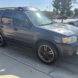 2005 Ford Escape
