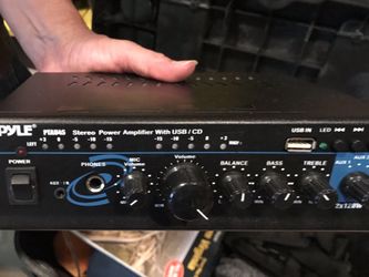 PYLE PTAU45 - Stereo Power Amplifier - Compact Audio Amp with Microphone Input