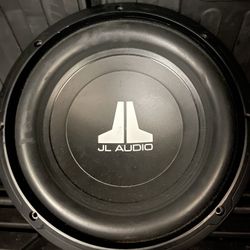 JL Audio 10 Inch Subwoofer( Read Ad )