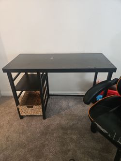 DESK & CHAIR