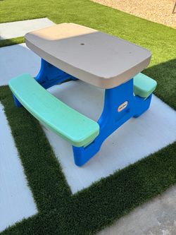Little Tikes Kids Picnic Table