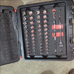 Icon Professional mechanics driver socket set with case