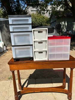 PLASTIC STORAGE CONTAINERS