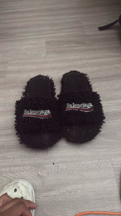 balenciaga slides