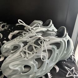 Adidas adiFOM Q Sneakers 