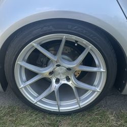 Aodhan AH11 Glossed Silver Rims