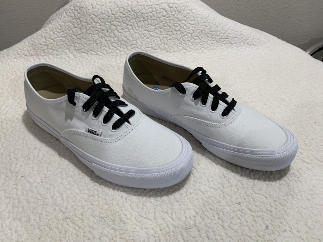 Vans Authentic PRO True White Ultracush Shoes Footwear Size 10 Vans Ultracush Pro Tru White Vans Off The Wall Vans Skateboard Shoes Chuck Taylor . for Sale in Downey, CA -