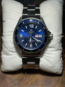 Orient AA02 Automatic Diver – Blue Sunburst Dial, Day/Date, 200m WR – Full Kit – $200
