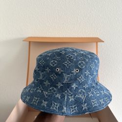Louis Vuitton Monogram Essential Bucket Hat