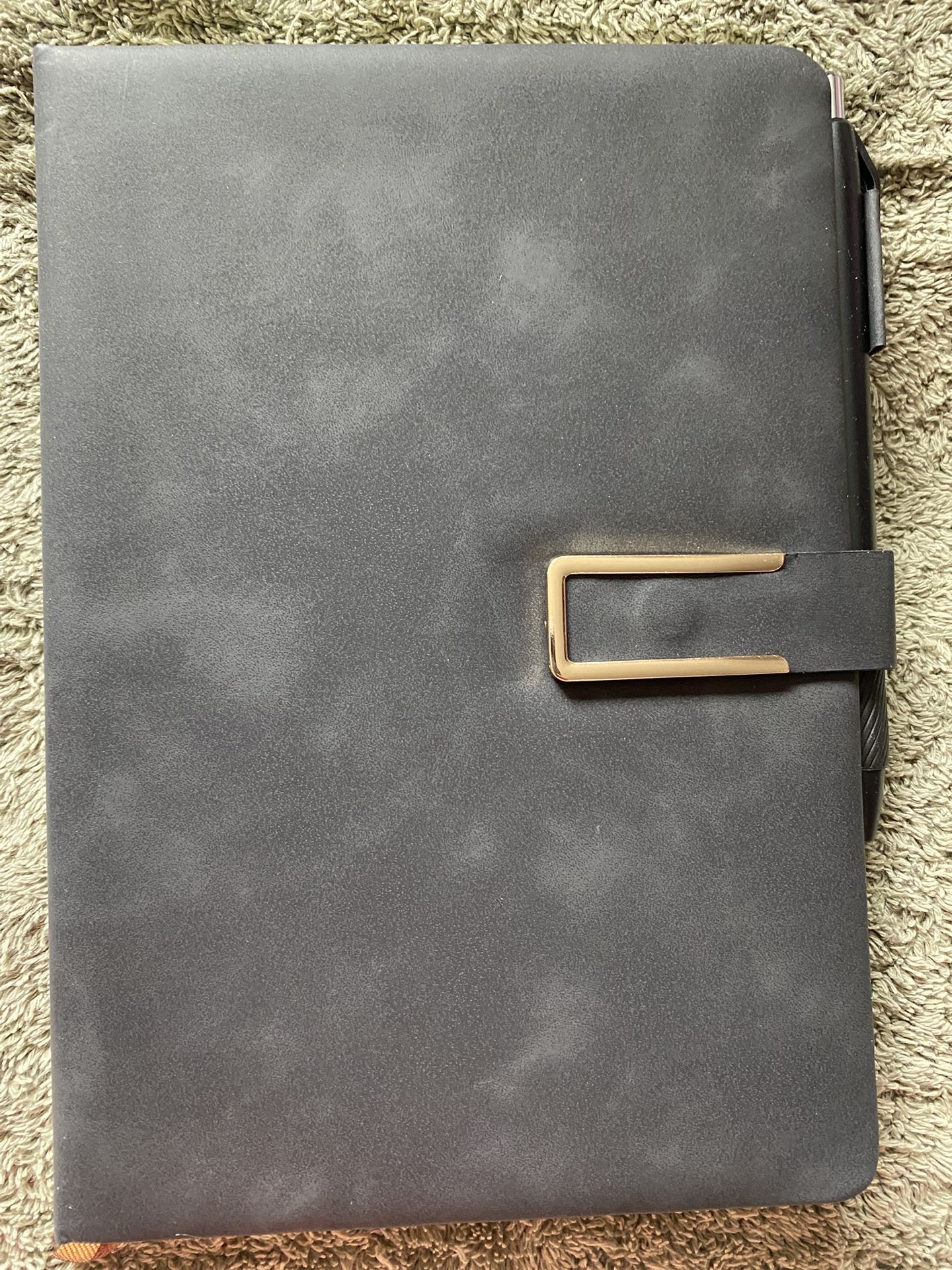 📘Notebook - Simple Buckle and Pen, 160 Pages, 2 pieces (NEW)
