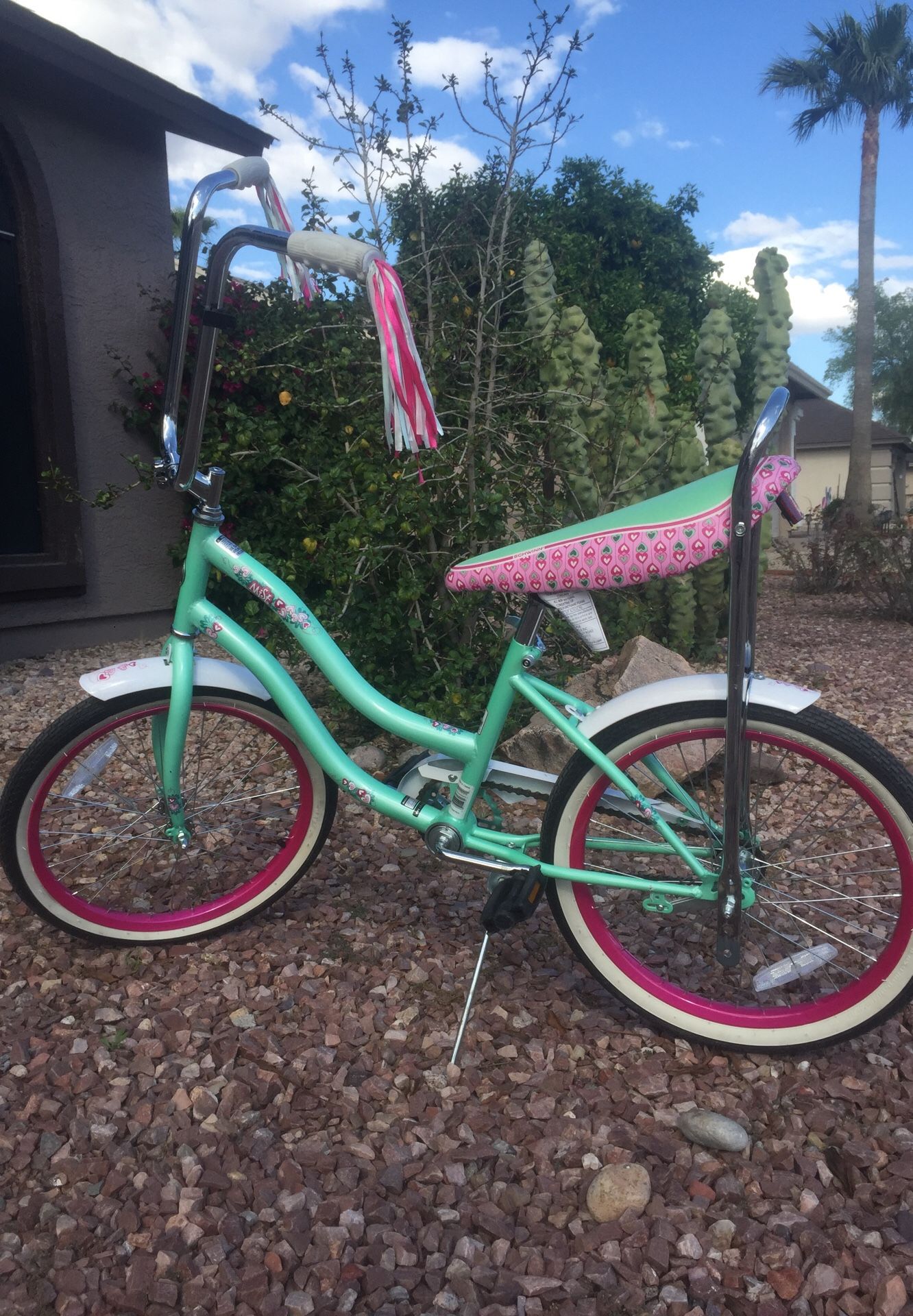 Girls Bike (Schwinn) 20”