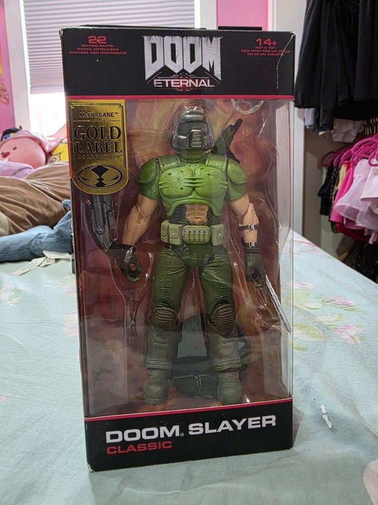 Classic DoomSlayer McFarlane Figure