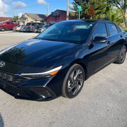 2024 Hyundai Elantra Limited 