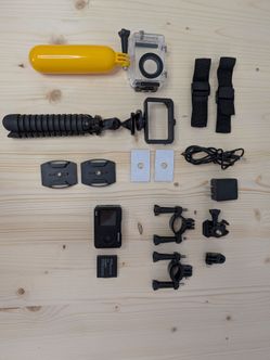 Vivitar Mini camera, with accessories and charger