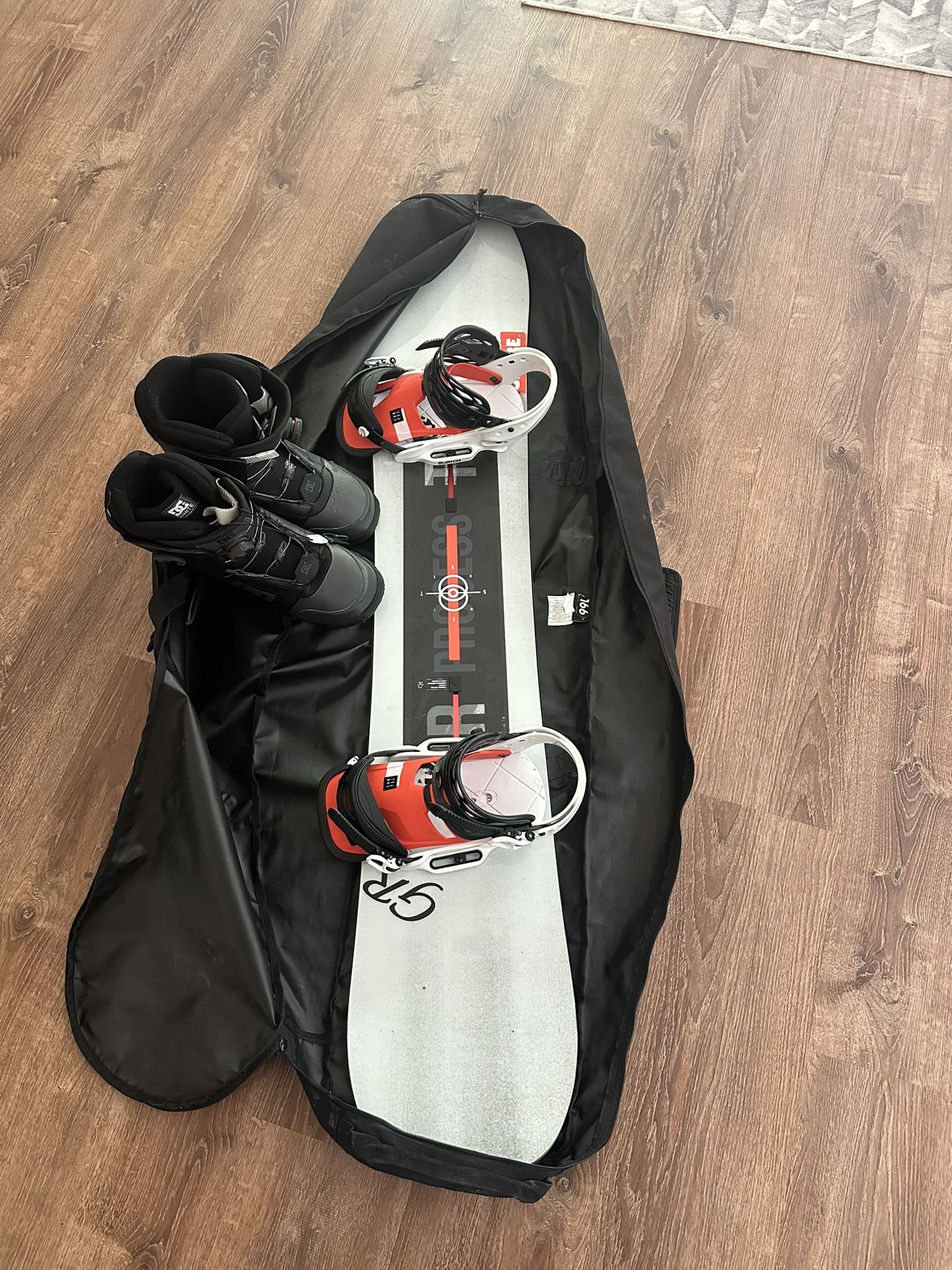 Burton Process Flying V With Bindings Boots And Bag
