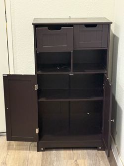 Cabinet for towels
