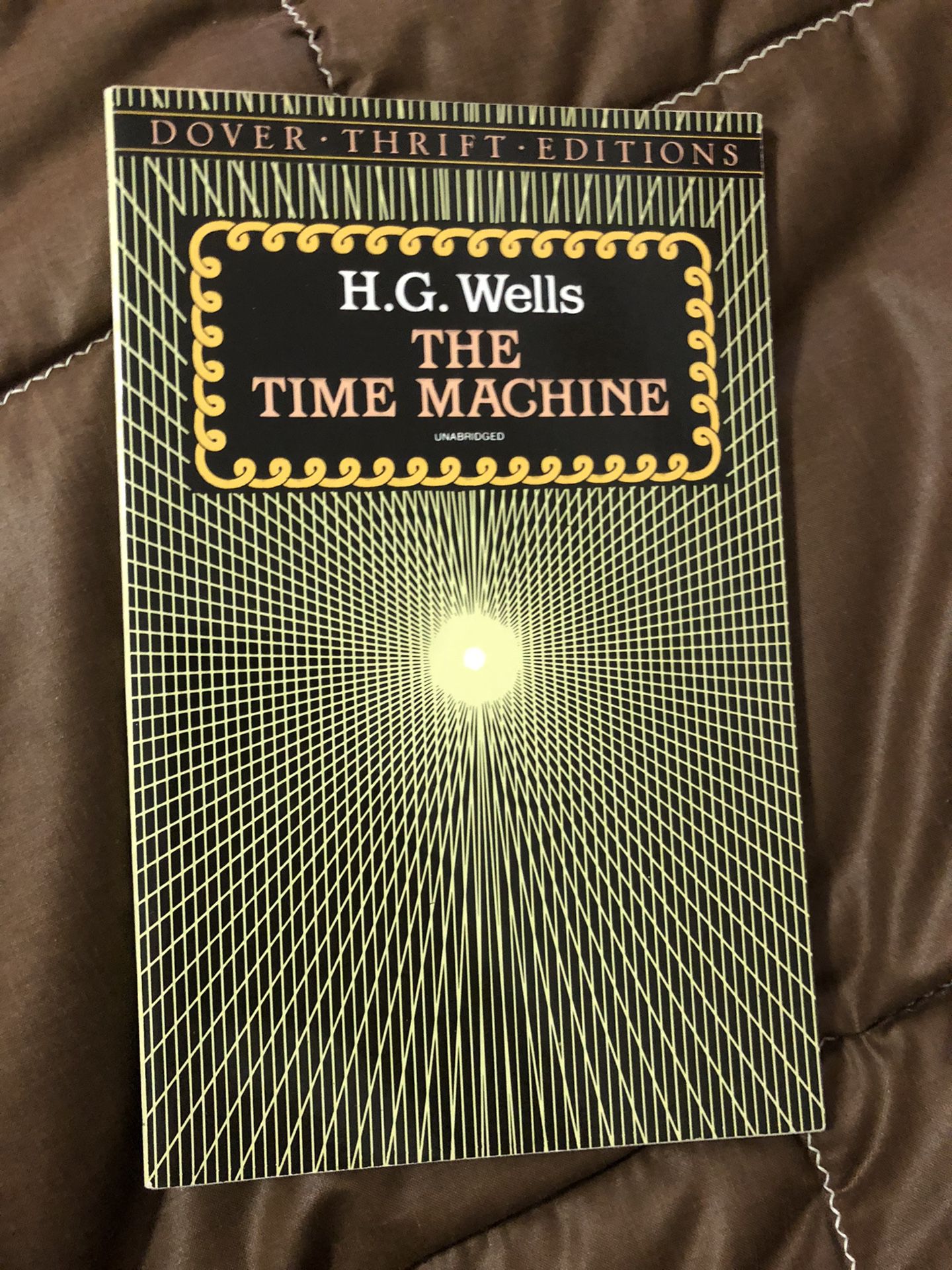 The Time Machine by H. G. Wells (paperback)