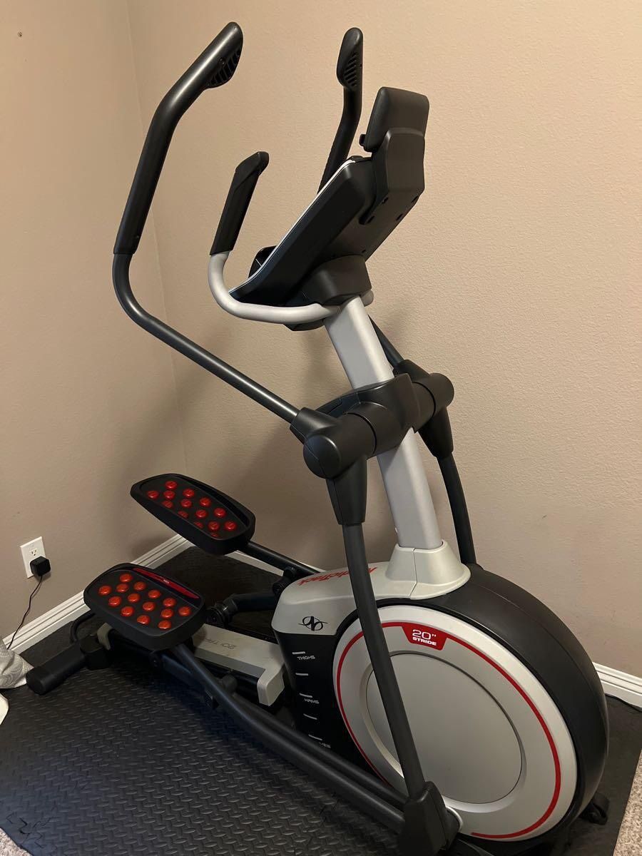 NORDICTRACK ELITE 10.9 ELLIPTICAL!!