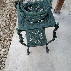 Beautiful End Table With Basket