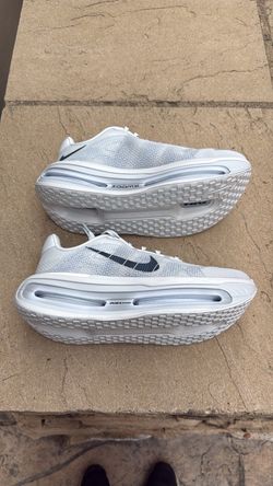 New Nike Vomero premium off white dark obsidian running shoes Men’s 10 10.5 11.5 12