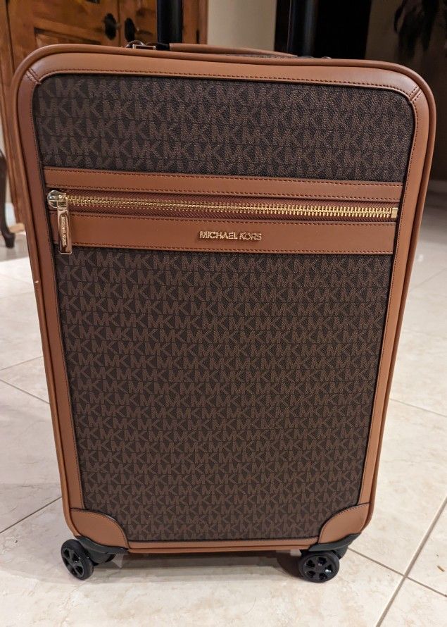 Michael Kors Luggage Set for Sale in San Tan Valley, AZ OfferUp