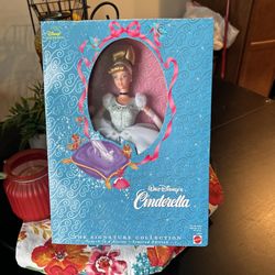 Walt Disney's Cinderella Barbie Doll ~ Signature Collection 4th Mattel 1998 NIB