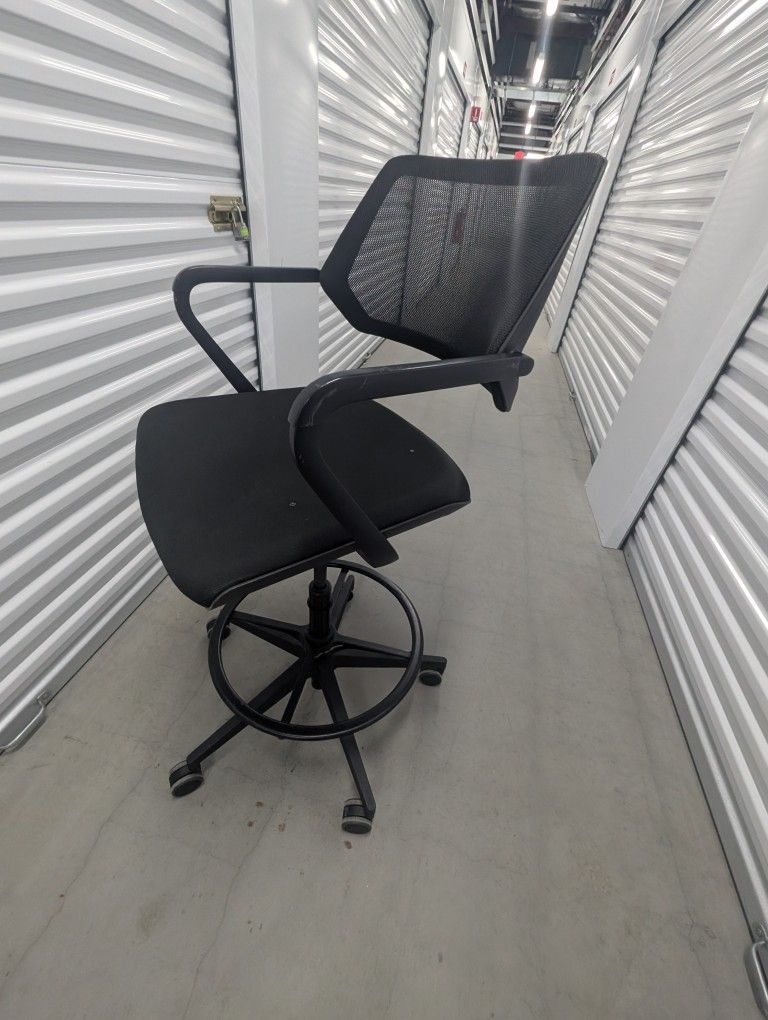 Adjustable Drafting/High Desk Chair with Foot Ring – Mesh Back