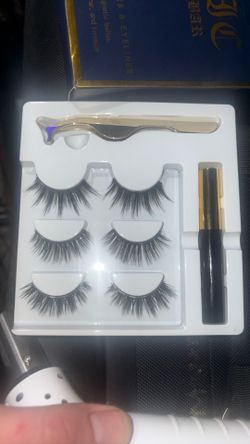 EYELASHES *not Free*